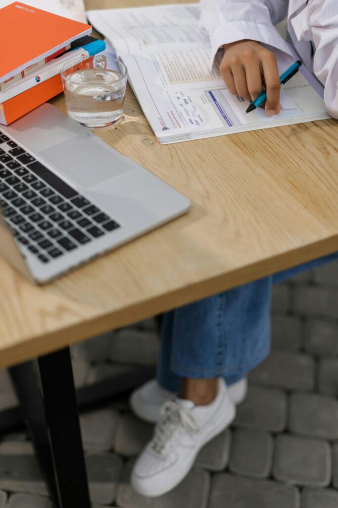 pexels a darmel 9040922